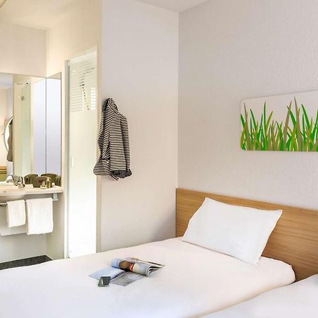 Ibis Budget Manchester Salford Quays Εξωτερικό φωτογραφία