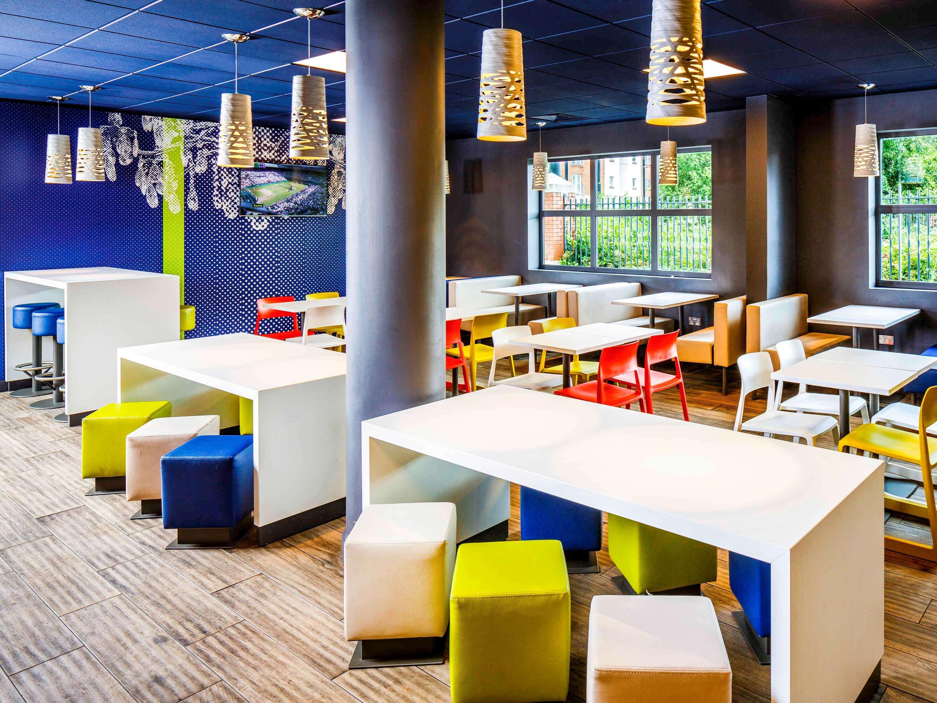 Ibis Budget Manchester Salford Quays Εξωτερικό φωτογραφία