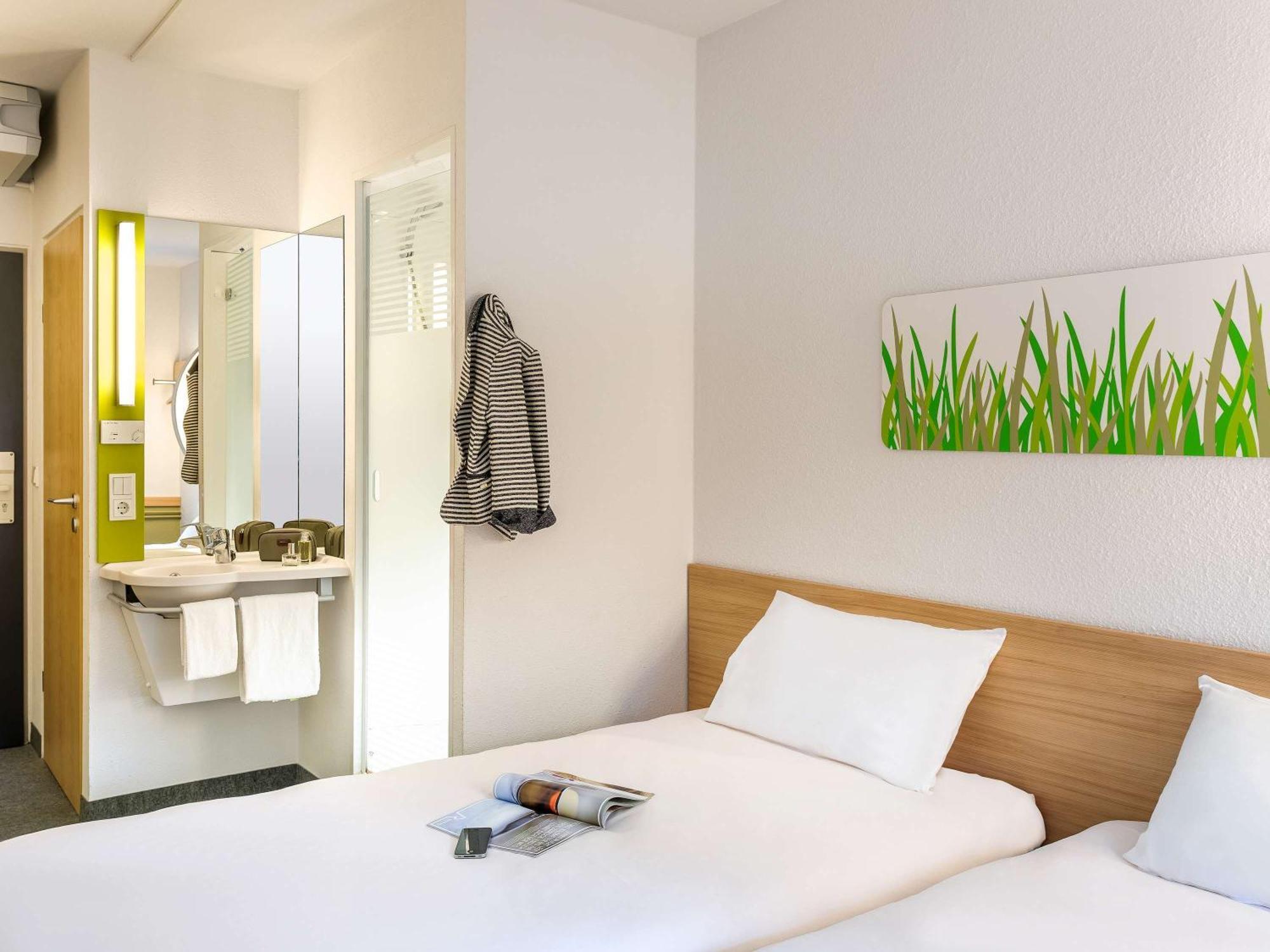 Ibis Budget Manchester Salford Quays Εξωτερικό φωτογραφία